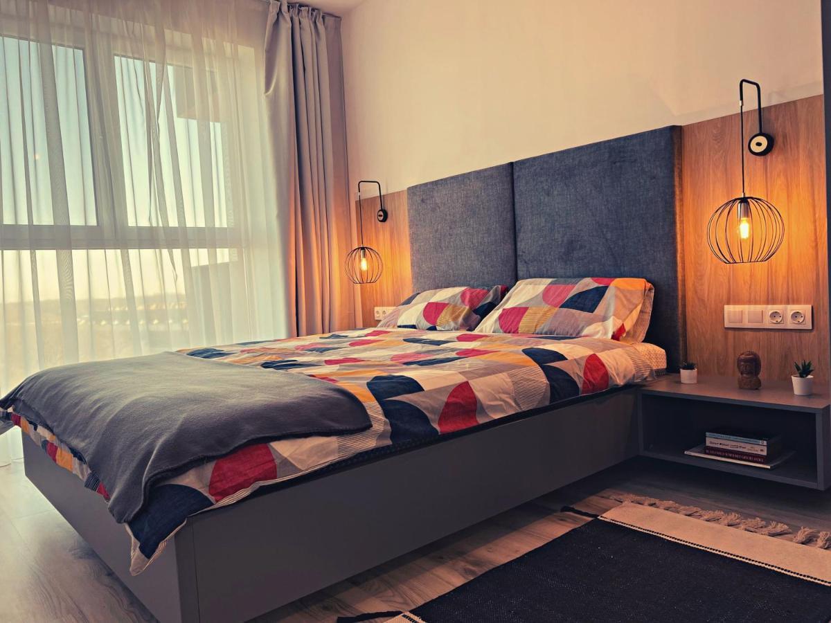 Panoramic Forest View Apartment Dumbravita  Dış mekan fotoğraf
